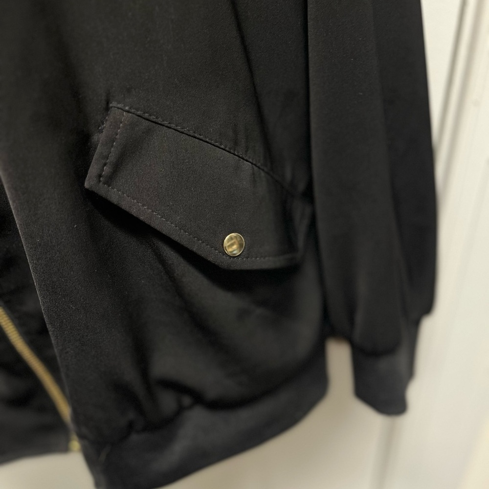 Susan Graver Black Liquid Knit Bomber Jacket - Gold Hardware 2X - Picture 3 of 12
